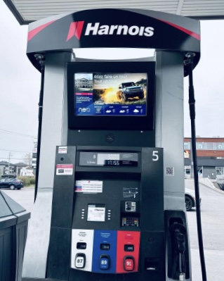 Écran double face sur borne d'essence
